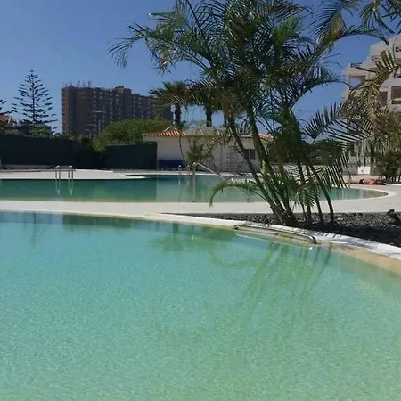 San Marino 5 * لوس كريستيانوس